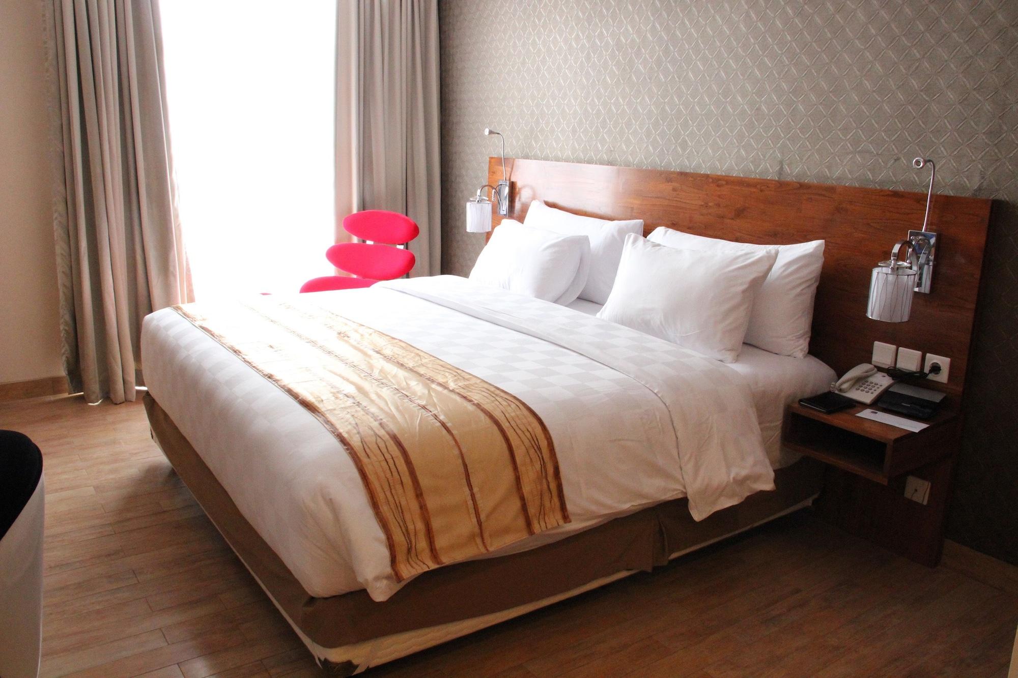 Hariston Hotel & Suites, Pluit - Giacarta Esterno foto