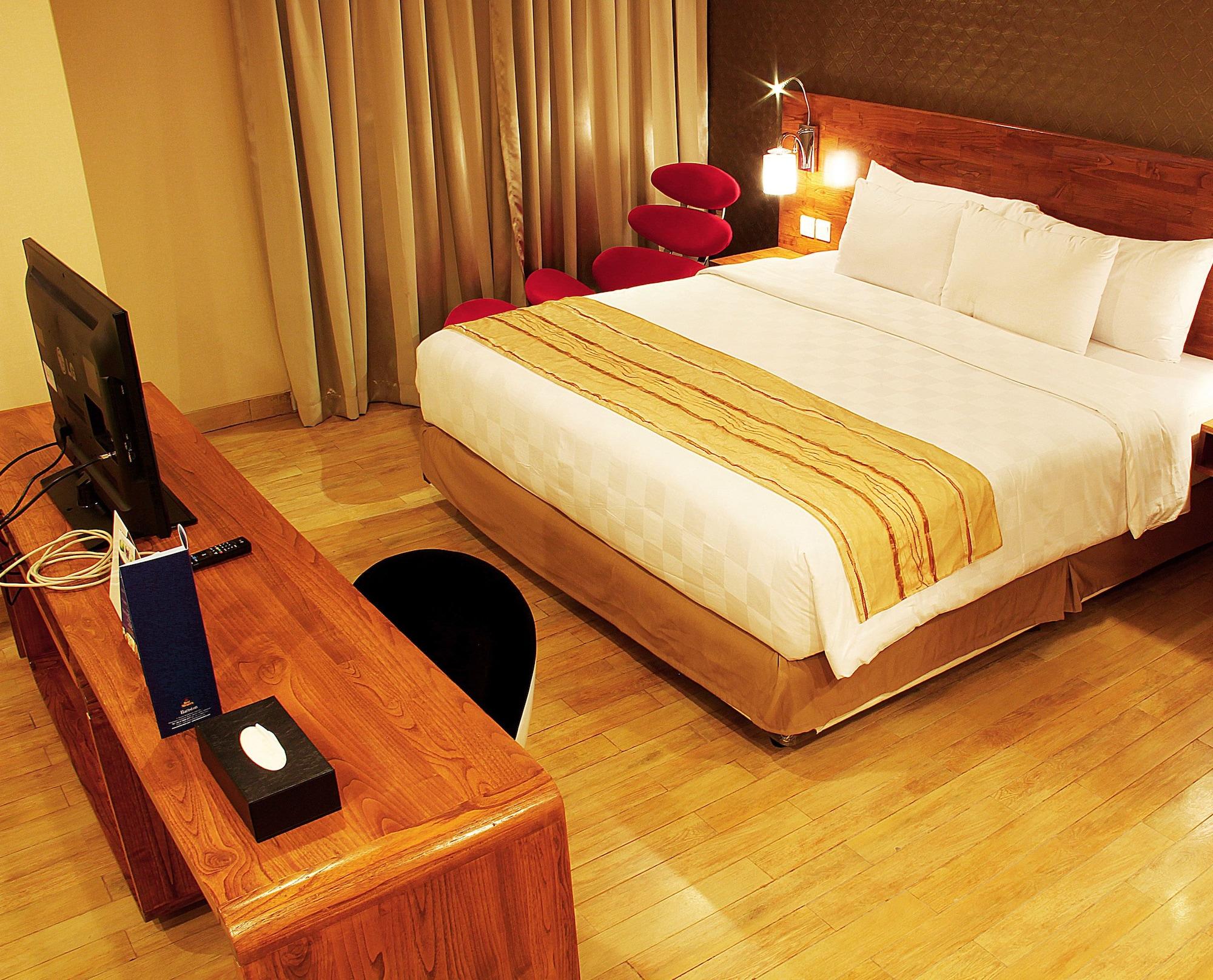 Hariston Hotel & Suites, Pluit - Giacarta Esterno foto