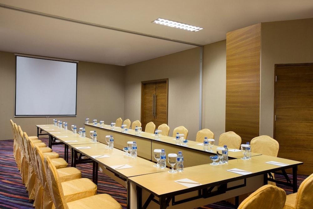 Hariston Hotel & Suites, Pluit - Giacarta Esterno foto