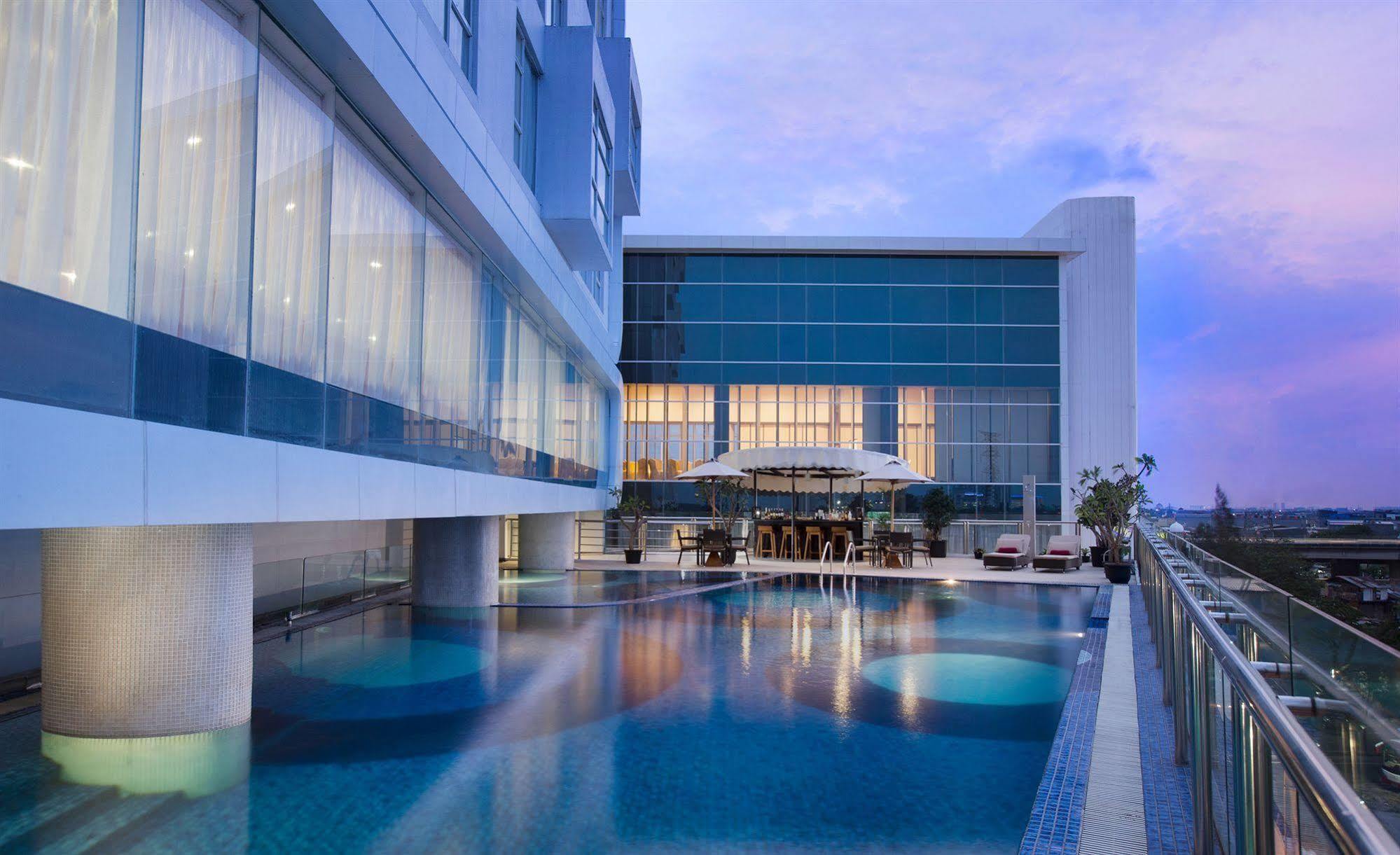 Hariston Hotel & Suites, Pluit - Giacarta Esterno foto
