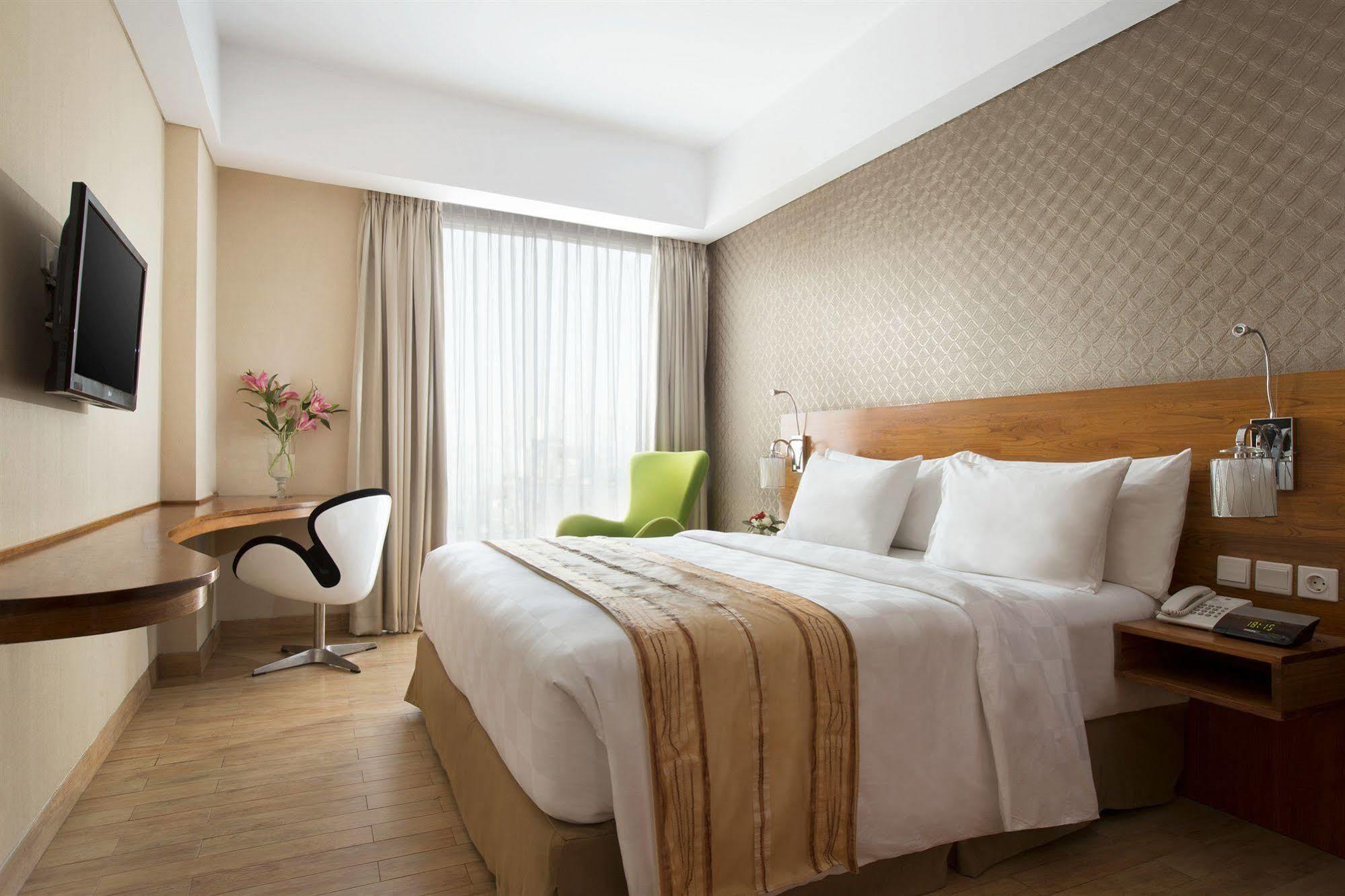 Hariston Hotel & Suites, Pluit - Giacarta Esterno foto