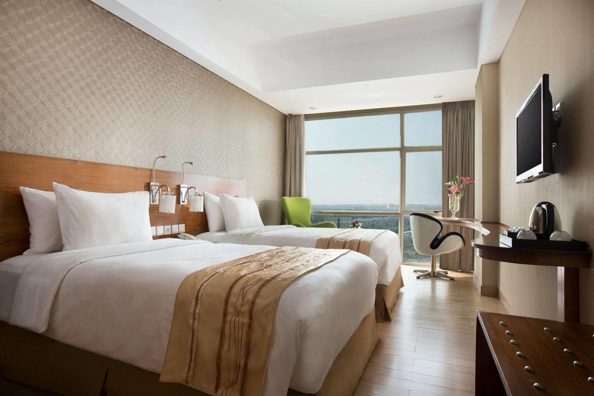 Hariston Hotel & Suites, Pluit - Giacarta Esterno foto