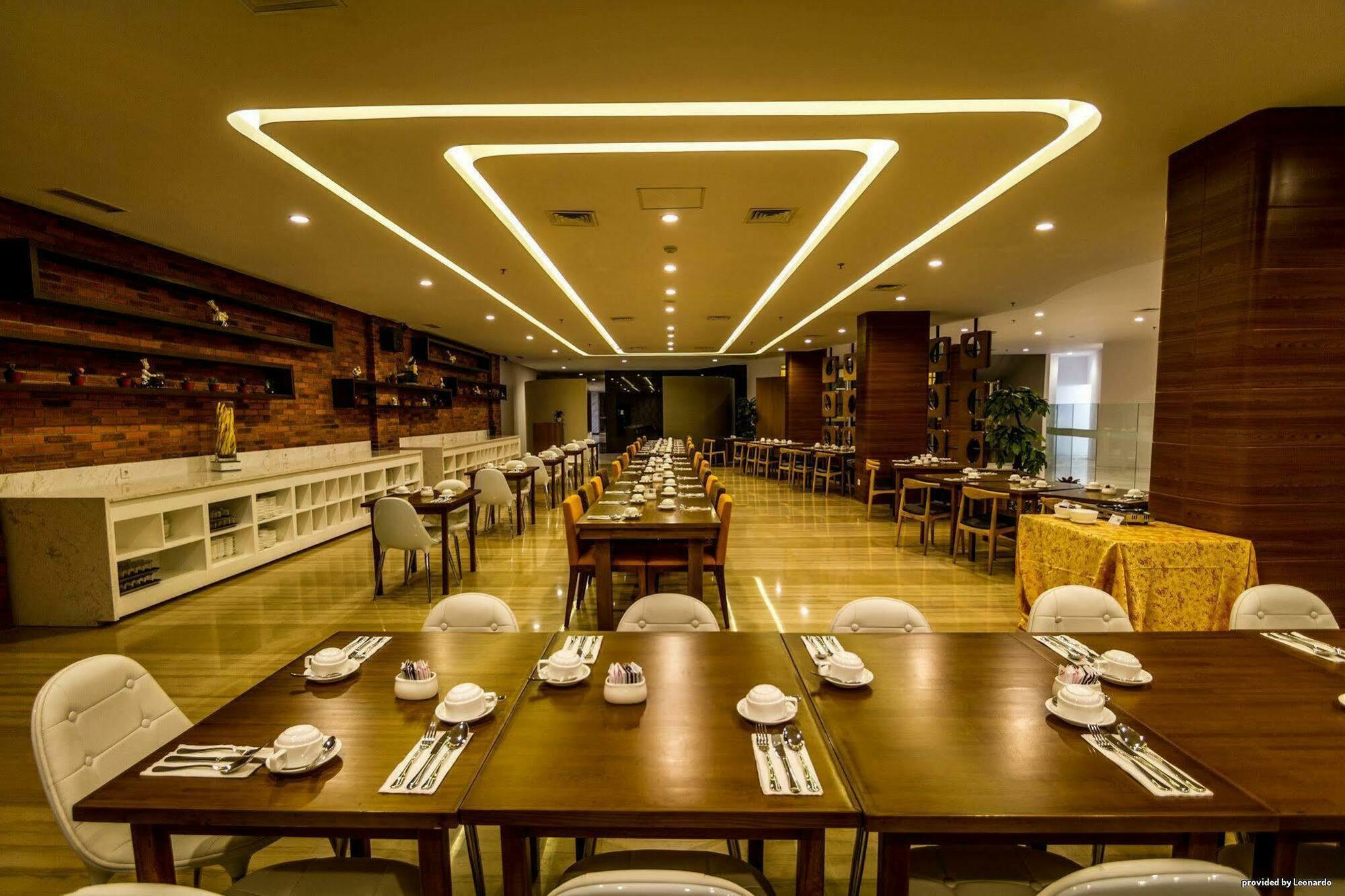 Hariston Hotel & Suites, Pluit - Giacarta Esterno foto