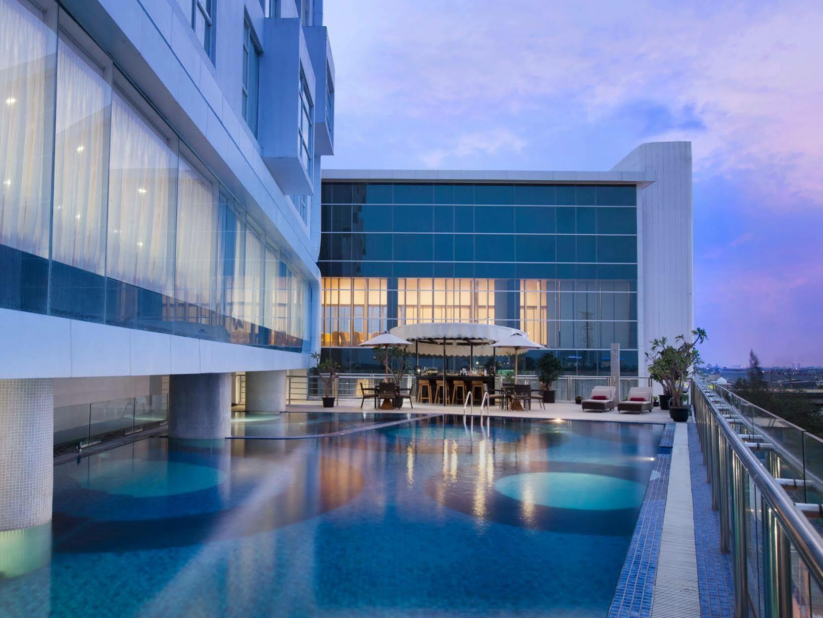 Hariston Hotel & Suites, Pluit - Giacarta Esterno foto